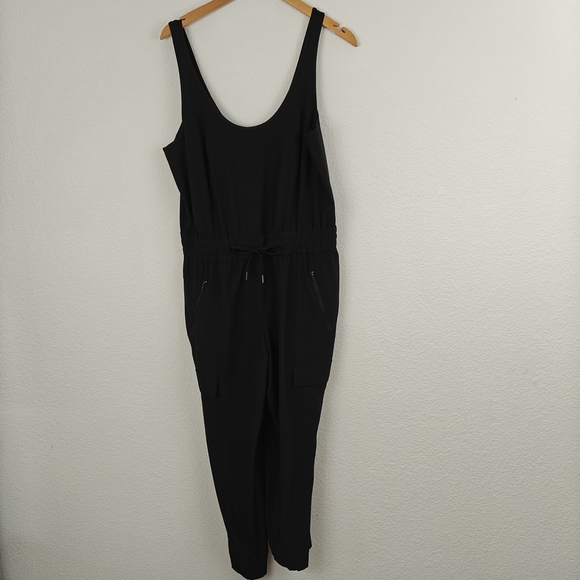 ATHLETA Unbound Sleeveless Athletic Jumpsuit In Black Size Small Petite - Picture 2 of 12